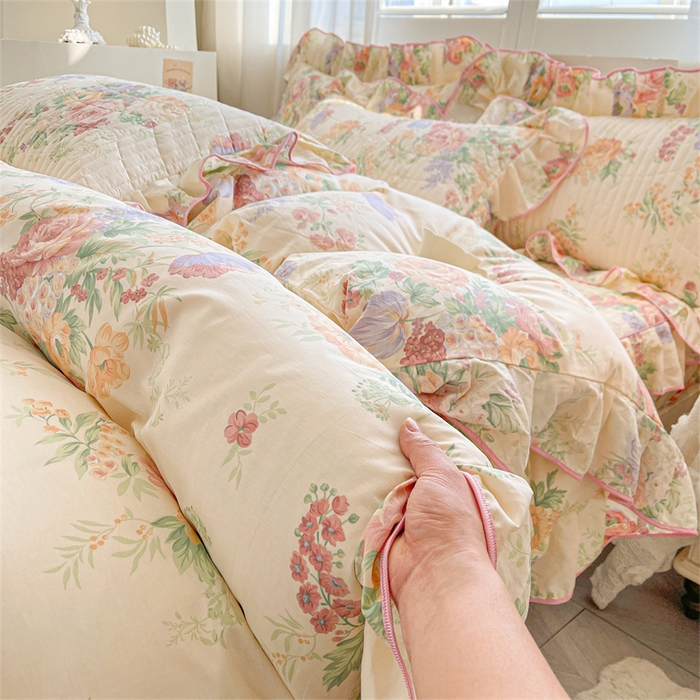 91家纺网 家纺一手货源 找家纺 宜凡家纺 2026新款全棉印花夹棉床笠三件套 春色入梦