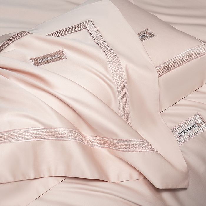 91家纺网 家纺一手货源 找家纺 诗黛尔 2026春夏新款长绒棉刺绣 兰博系列 落樱粉