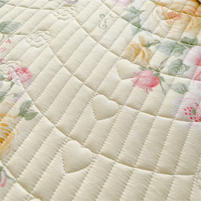 91家纺网 家纺一手货源 找家纺 宜凡家纺 2026新款全棉印花夹棉床笠三件套 沐颜月朵