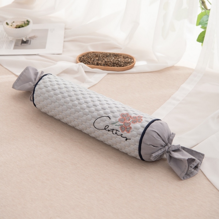 91家纺网 家纺一手货源 找家纺 （总）仁宇枕业 2026新款新品 夏季凉豆豆圆形花草高粱壳糖果枕头颈椎枕腰枕芯