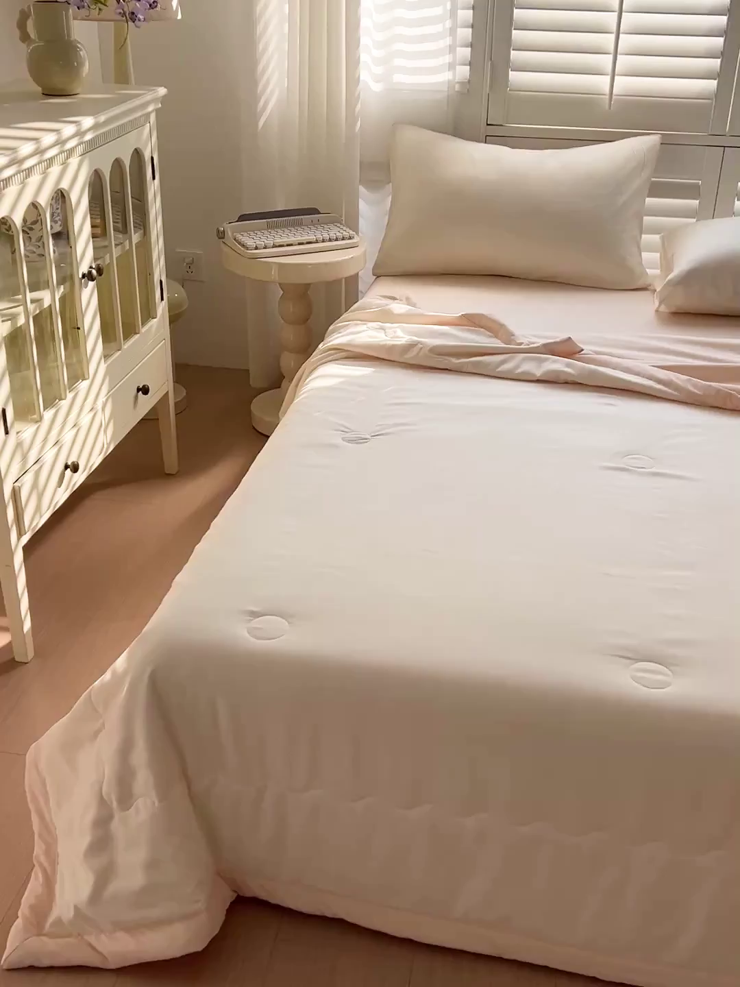 91家纺网 家纺一手货源 找家纺 易展家居 2026新款水洗棉新疆棉花夏被-棉花2 棉花-白拼卡其