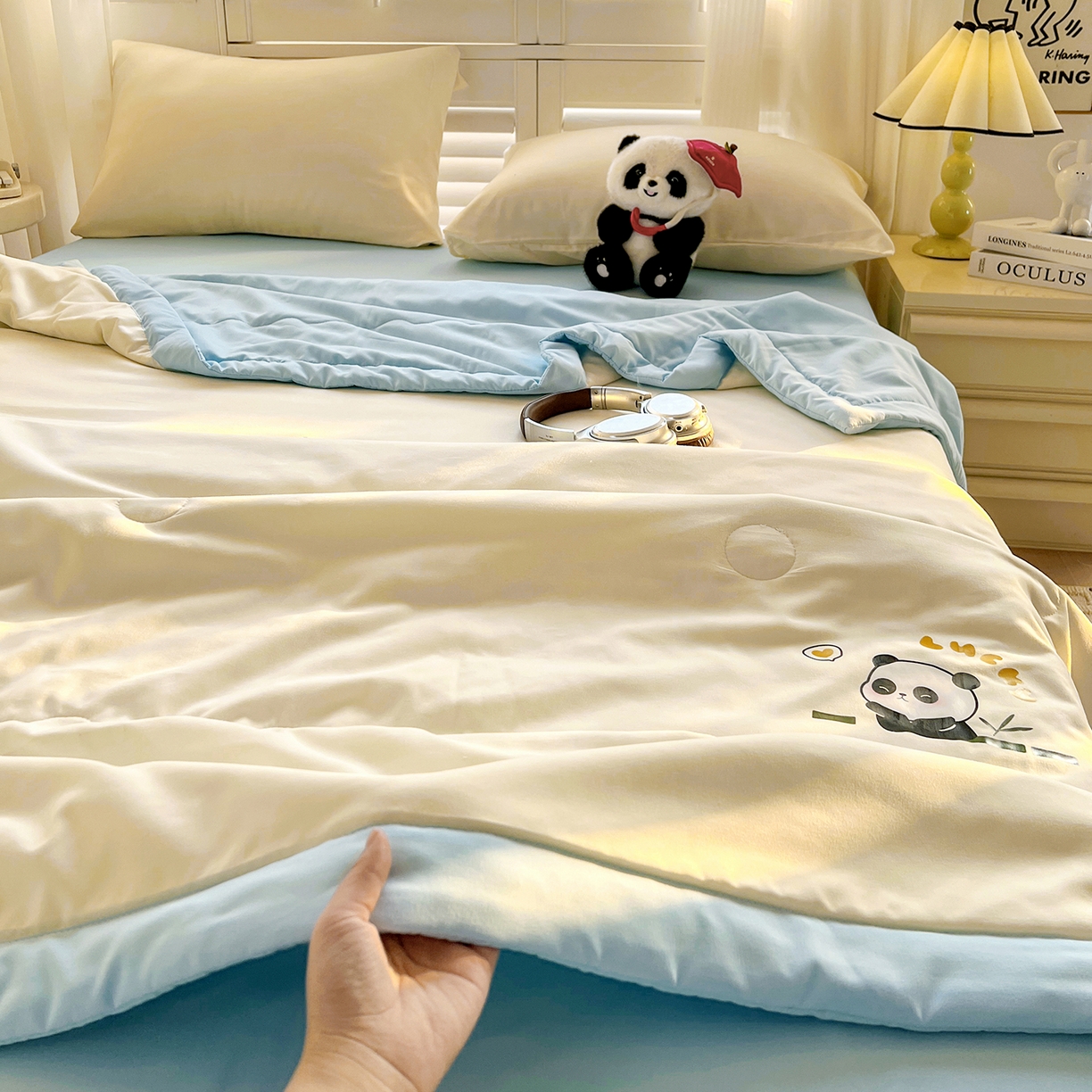 91家纺网 家纺一手货源 找家纺 易展家居 2026新款水洗棉新疆棉花夏被-熊猫 能猫-白拼蓝