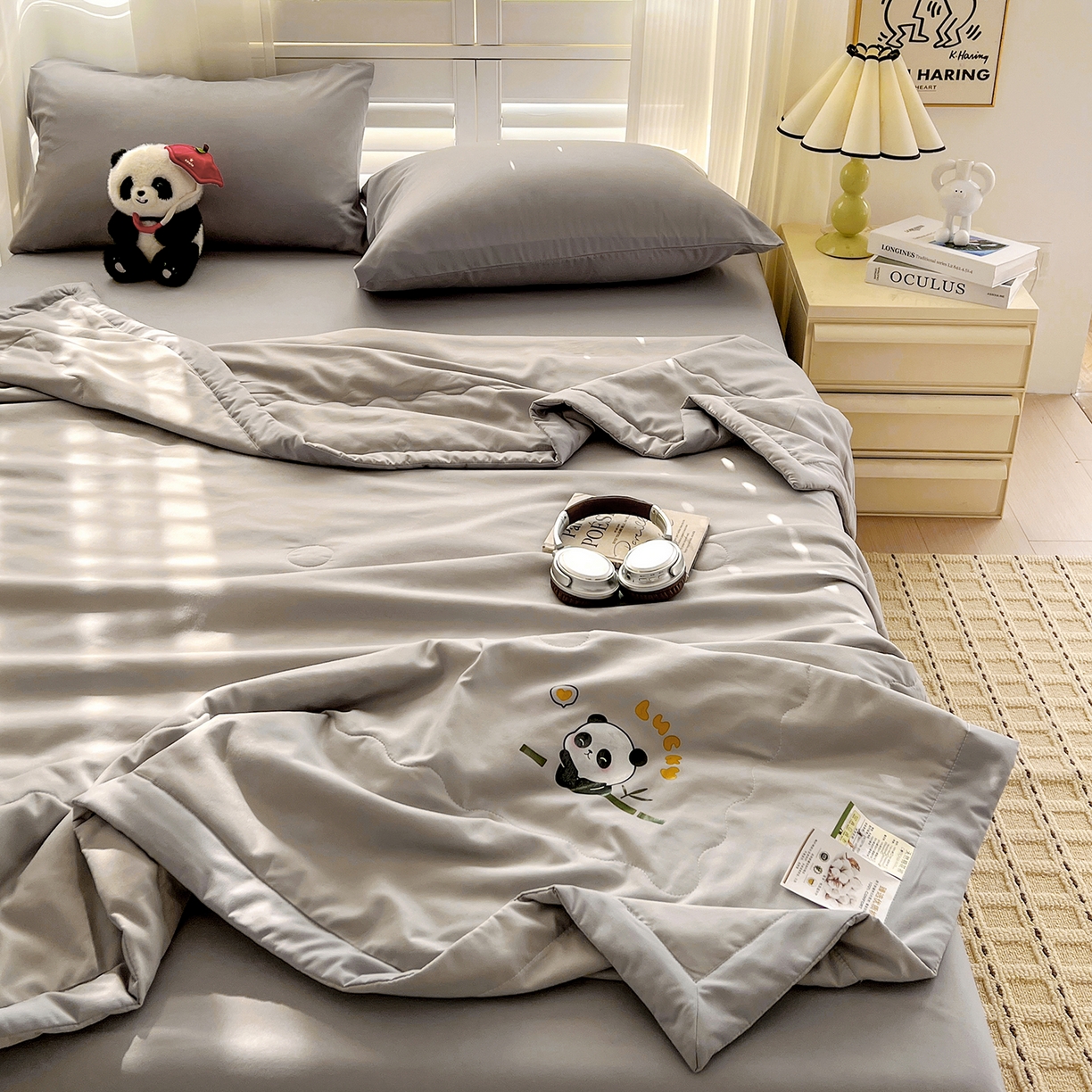 91家纺网 家纺一手货源 找家纺 易展家居 2026新款水洗棉新疆棉花夏被-熊猫 能猫-浅灰