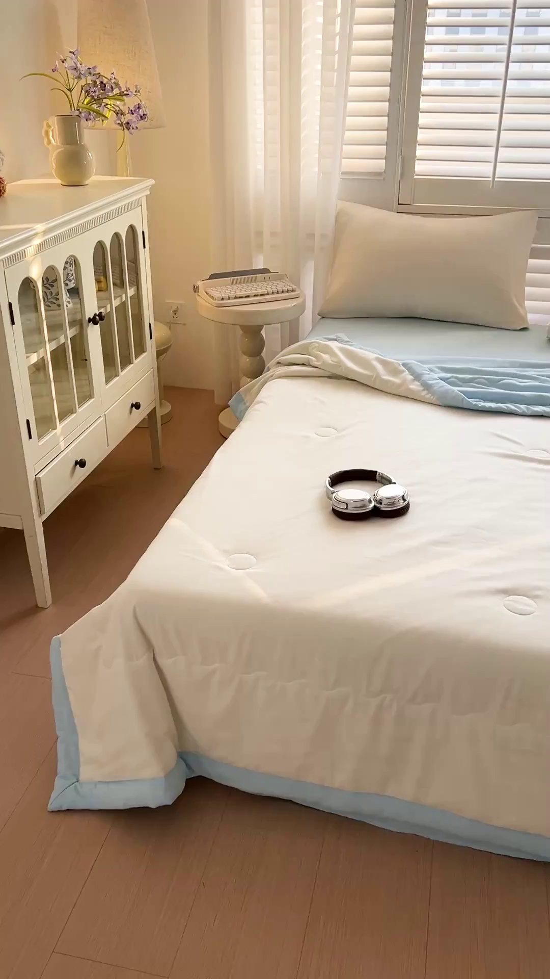 91家纺网 家纺一手货源 找家纺 易展家居 2026新款水洗棉新疆棉花夏被-熊猫 能猫-白拼蓝