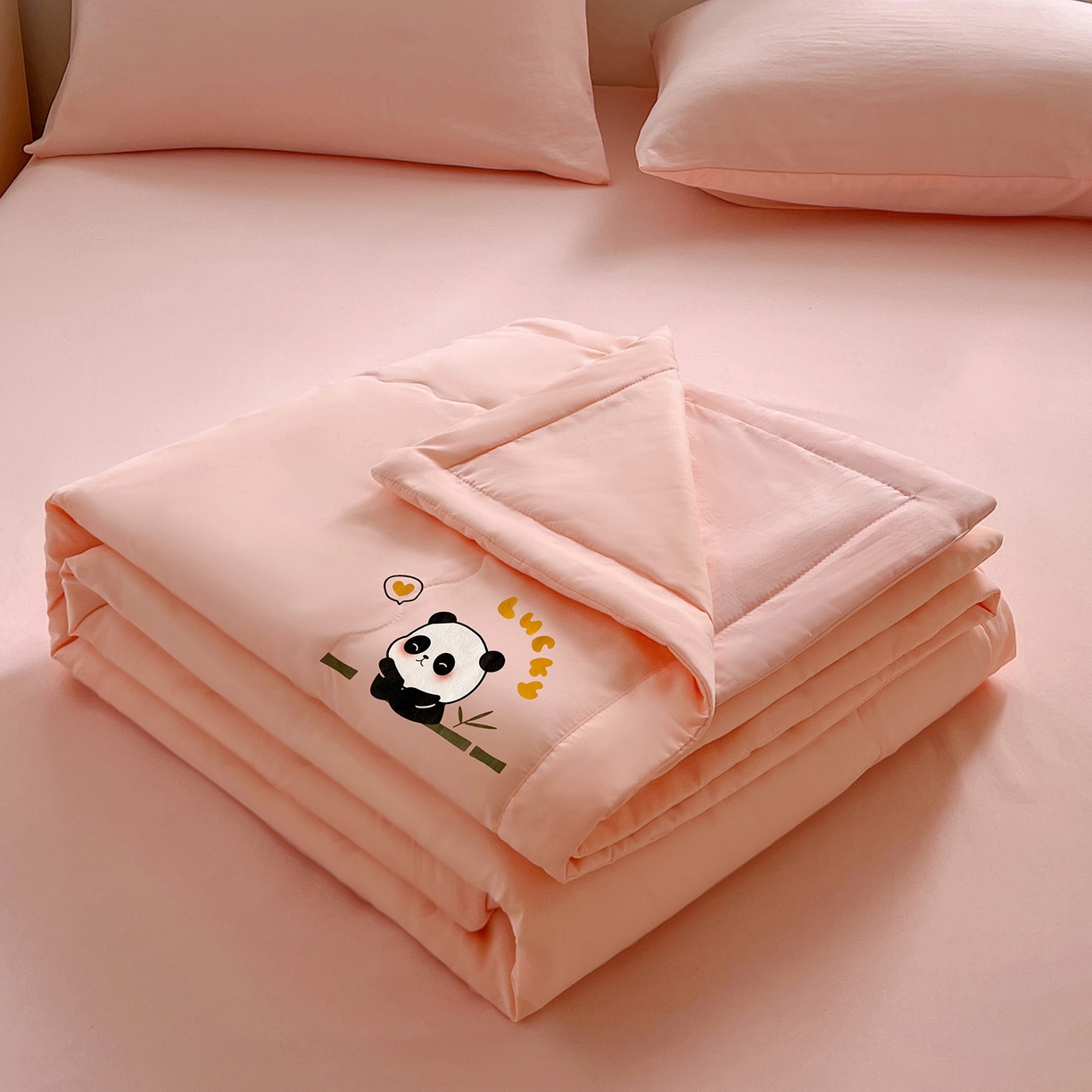 91家纺网 家纺一手货源 找家纺 （总）易展家居 2026新款水洗棉大豆纤维夏被-无染+熊猫