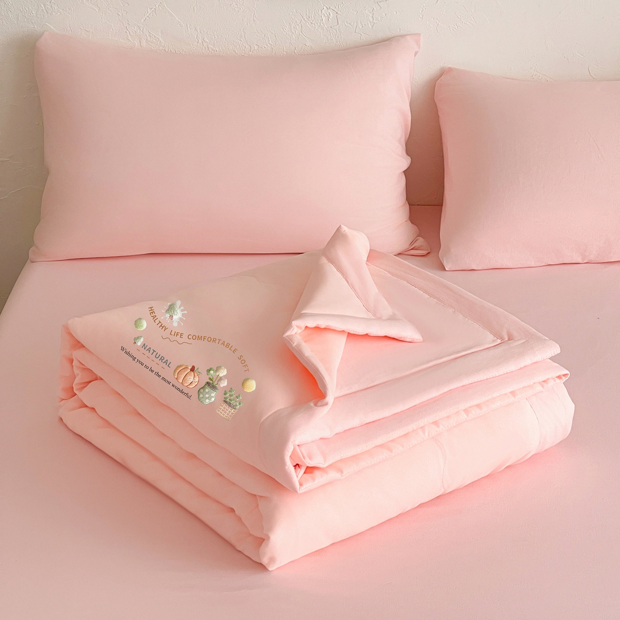 91家纺网 家纺一手货源 找家纺 易展家居 2026新款水洗棉大豆纤维夏被-田园生活 田园生活-粉色