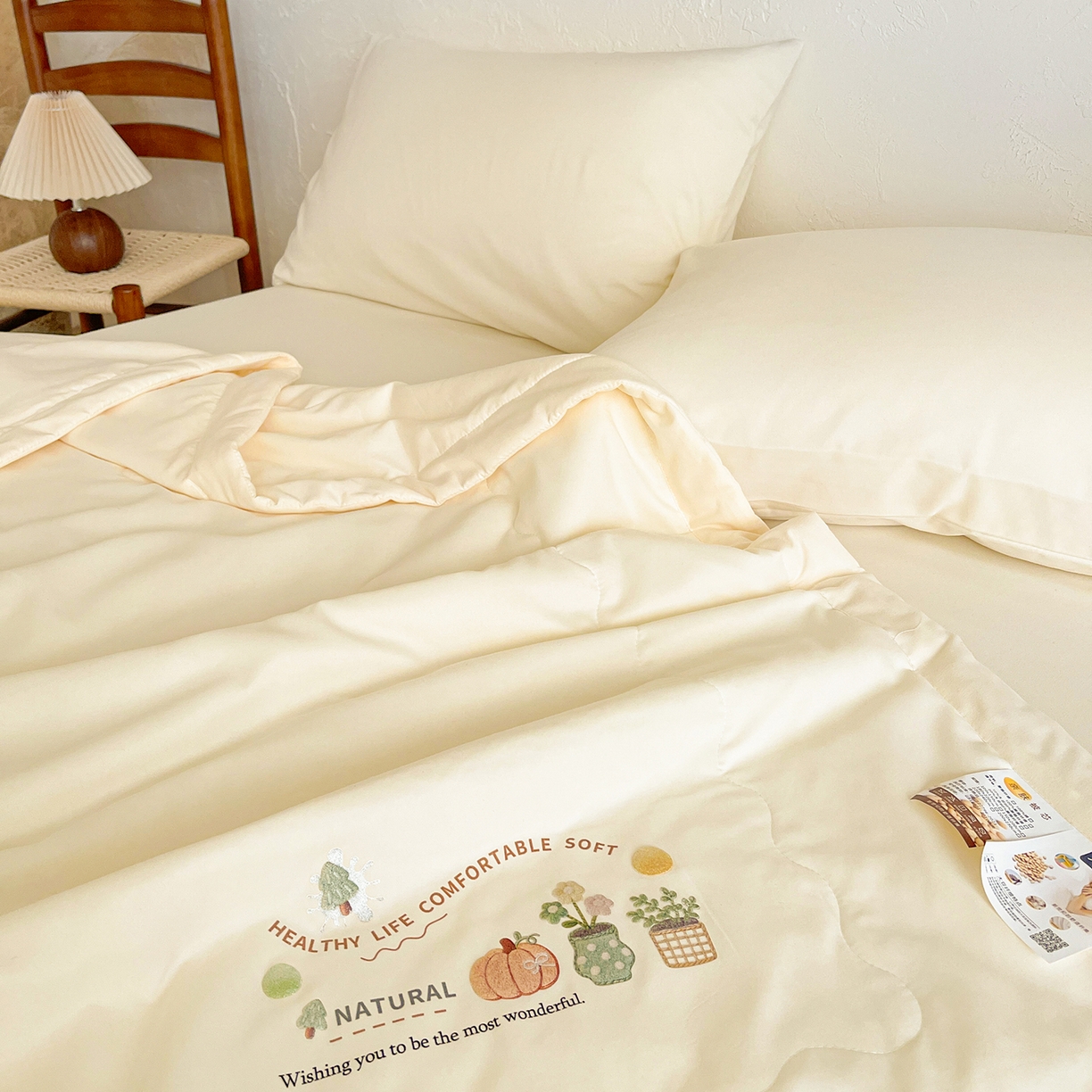 91家纺网 家纺一手货源 找家纺 易展家居 2026新款水洗棉大豆纤维夏被-田园生活 田园生活-浅黄