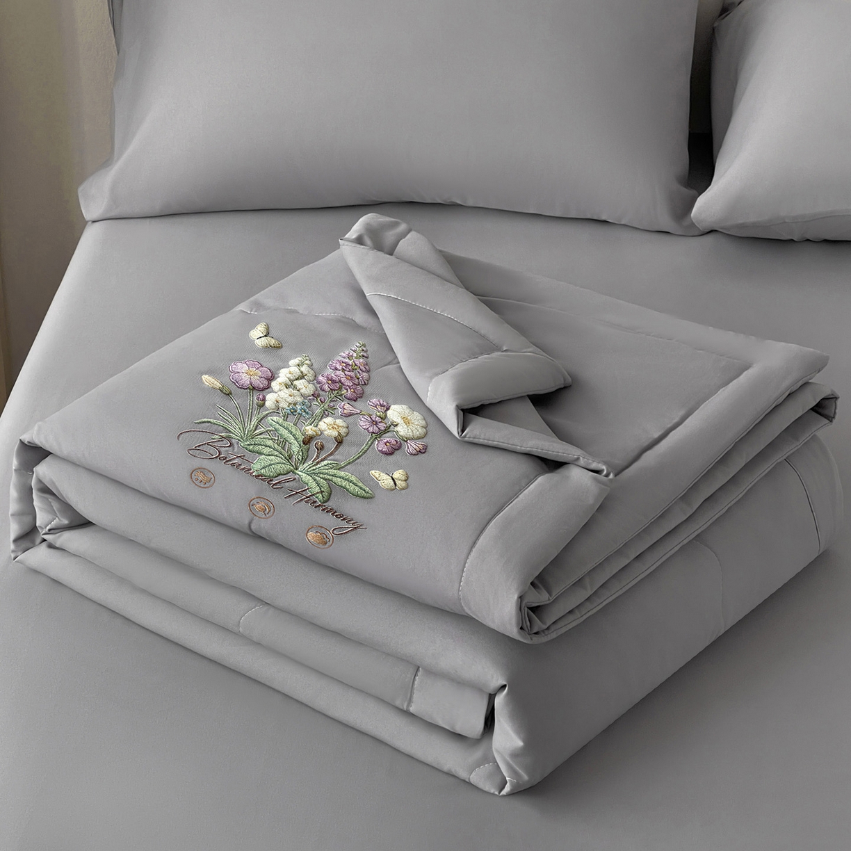 91家纺网 家纺一手货源 找家纺 易展家居 2026新款水洗棉大豆纤维夏被-蝶语花香 蝶语花香-灰色