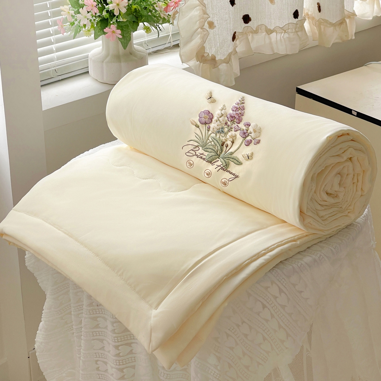 91家纺网 家纺一手货源 找家纺 易展家居 2026新款水洗棉大豆纤维夏被-蝶语花香 蝶语花香-浅黄