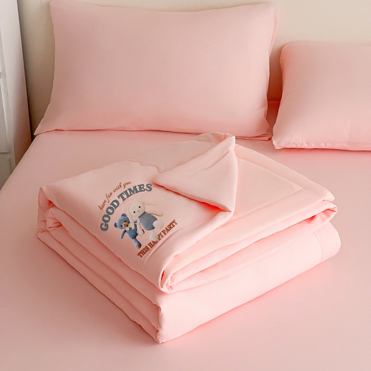 91家纺网 家纺一手货源 找家纺 （总）易展家居 2026新款水洗棉大豆纤维夏被-布偶乐园,布偶乐园-粉色,布偶乐园-灰色,布偶乐园-浅黄,布偶乐园-青色