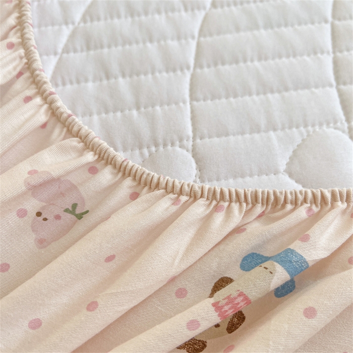 91家纺网 家纺一手货源 找家纺 宜凡家纺 2026新款全棉印花夹棉床笠四件套 摇摇木马