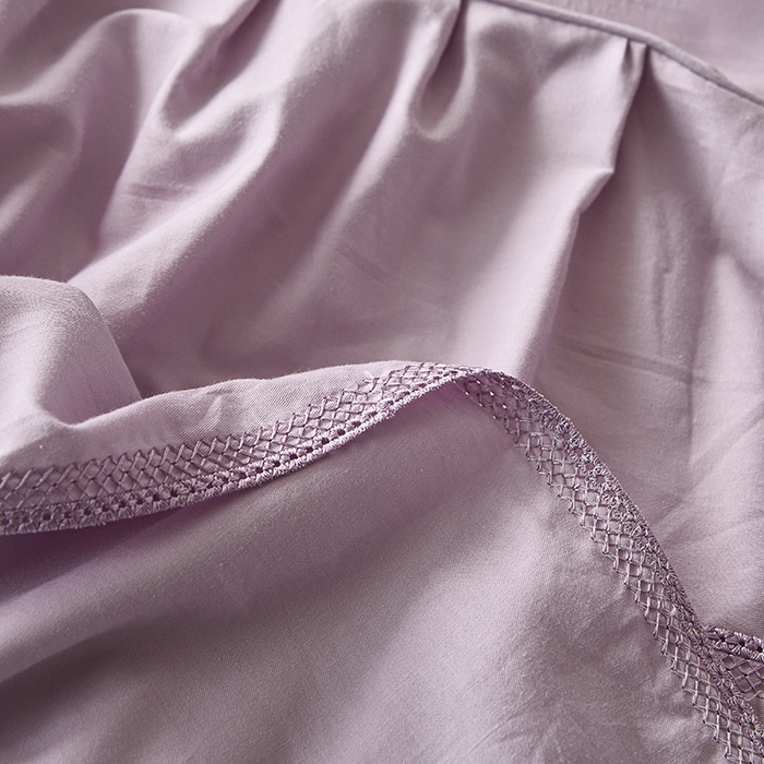 91家纺网 家纺一手货源 找家纺 美达家纺 2026新款全棉纯棉60s提花绣花床裙单床裙床裙单件 洛可可-罗兰紫