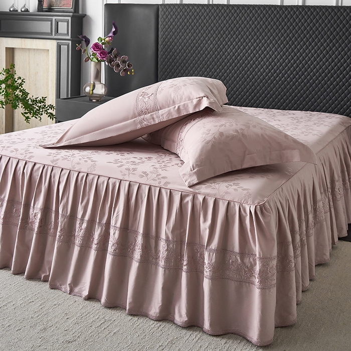 91家纺网 家纺一手货源 找家纺 美达家纺 2026新款全棉纯棉60s提花绣花床裙单床裙床裙单件 花晓-露娜粉