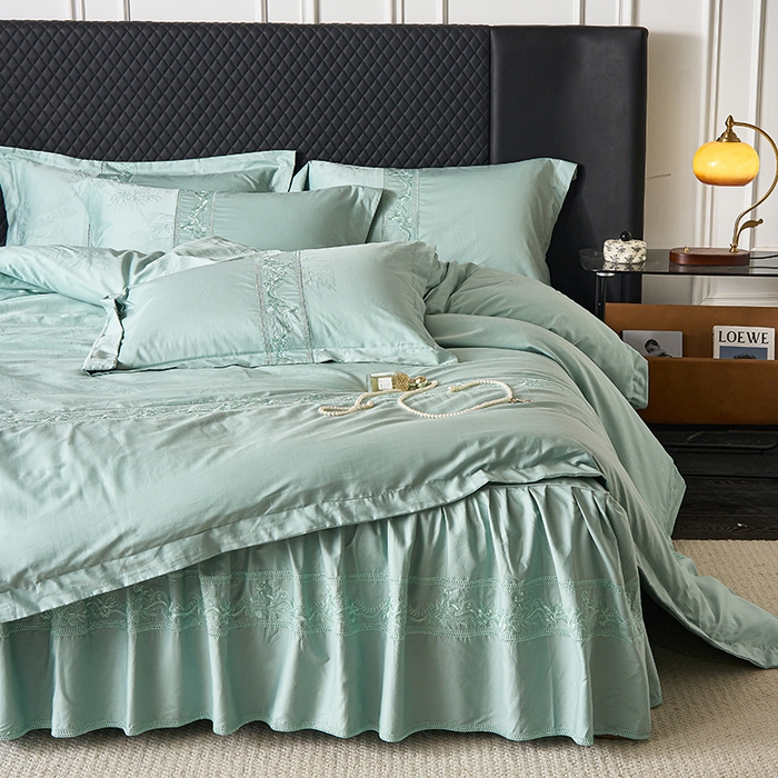 91家纺网 家纺一手货源 找家纺 美达家纺 2026新款全棉纯棉60s提花绣花床裙单床裙床裙单件 居有竹-景泰蓝