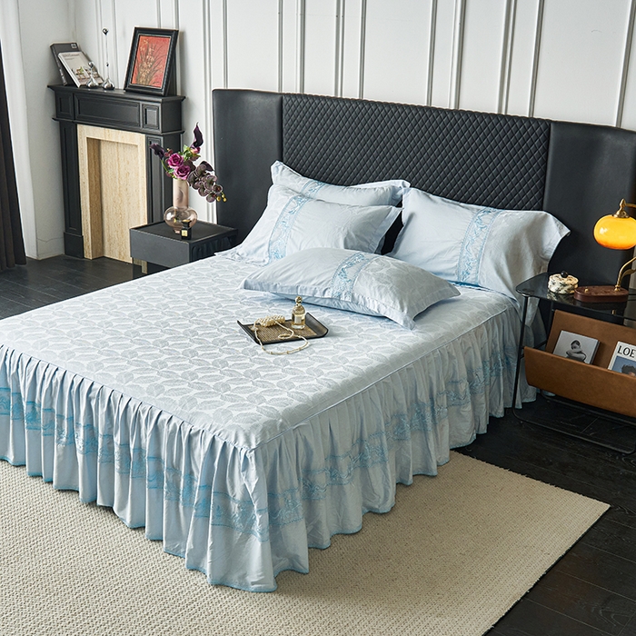 91家纺网 家纺一手货源 找家纺 美达家纺 2026新款全棉纯棉60s提花绣花床裙单床裙床裙单件 枝锦翠曼-空境蓝