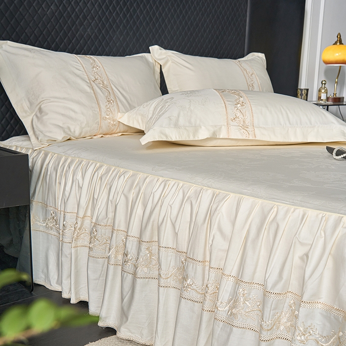 91家纺网 家纺一手货源 找家纺 美达家纺 2026新款全棉纯棉60s提花绣花床裙单床裙床裙单件 晨曦花语-乳白