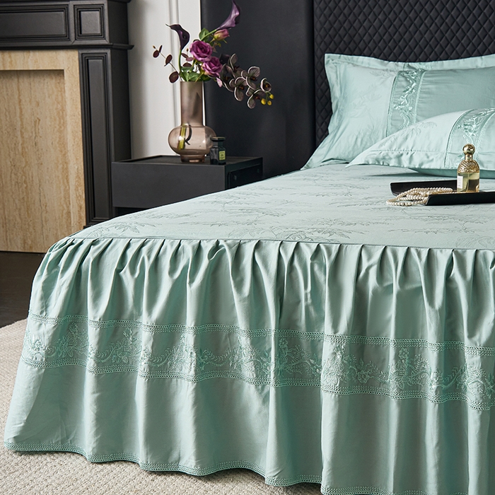 91家纺网 家纺一手货源 找家纺 美达家纺 2026新款全棉纯棉60s提花绣花床裙单床裙床裙单件 居有竹-景泰蓝