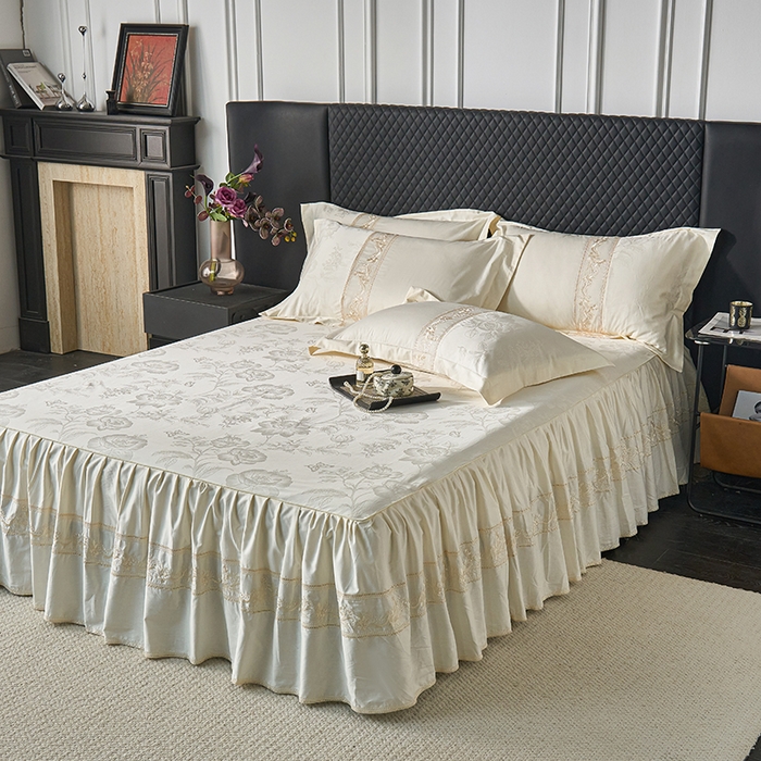 91家纺网 家纺一手货源 找家纺 美达家纺 2026新款全棉纯棉60s提花绣花床裙单床裙床裙单件 晨曦花语-乳白