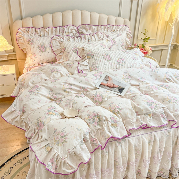 91家纺网 家纺一手货源 找家纺 宜凡家纺 2026新款全棉公主风夹棉床裙三件套 镜花映月