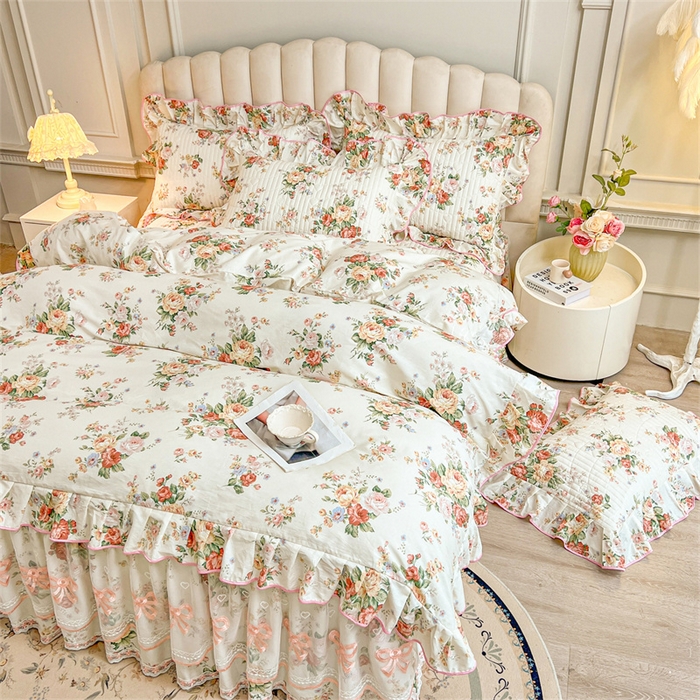 91家纺网 家纺一手货源 找家纺 宜凡家纺 2026新款全棉公主风夹棉床裙三件套 洛川花海