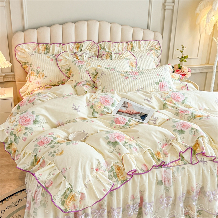 91家纺网 家纺一手货源 找家纺 宜凡家纺 2026新款全棉公主风夹棉床裙三件套 沐颜月朵