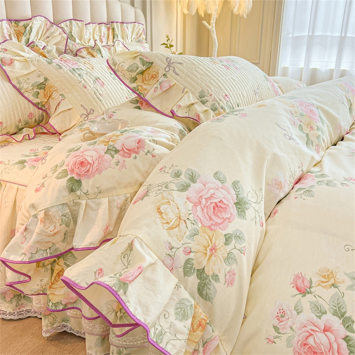 91家纺网 家纺一手货源 找家纺 宜凡家纺 2026新款全棉公主风夹棉床裙三件套 沐颜月朵