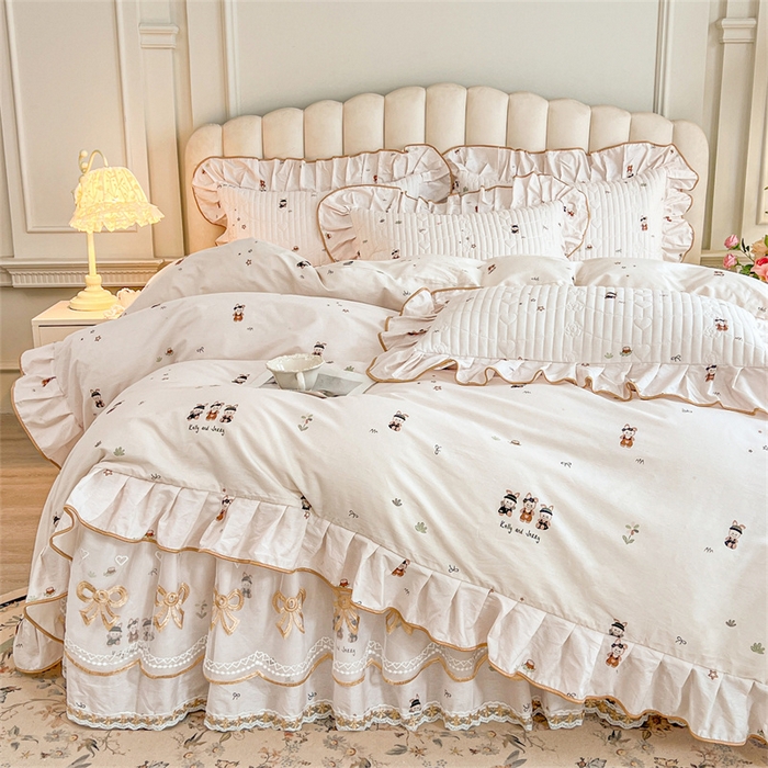 91家纺网 家纺一手货源 找家纺 宜凡家纺 2026新款全棉公主风夹棉床裙三件套 森林动物派