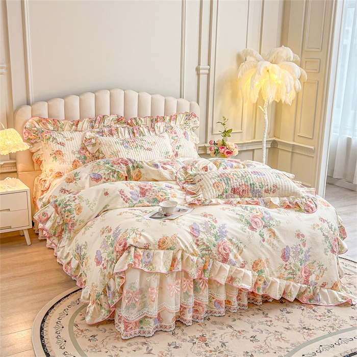 91家纺网 家纺一手货源 找家纺 宜凡家纺 2026新款全棉公主风夹棉床裙四件套 春色入梦