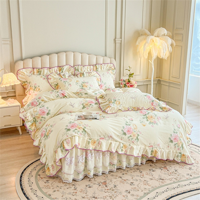 91家纺网 家纺一手货源 找家纺 宜凡家纺 2026新款全棉公主风夹棉床裙四件套 沐颜月朵