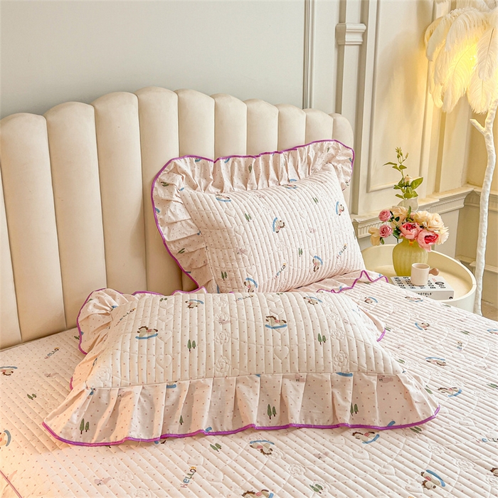 91家纺网 家纺一手货源 找家纺 宜凡家纺 2026新款全棉公主风夹棉床裙四件套 摇摇木马