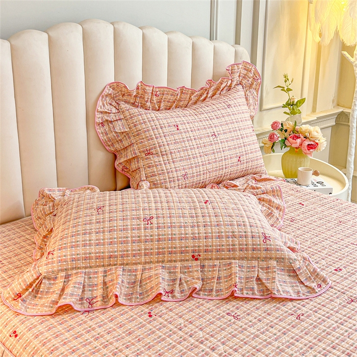 91家纺网 家纺一手货源 找家纺 宜凡家纺 2026新款全棉公主风夹棉床裙四件套 樱桃蝴蝶结