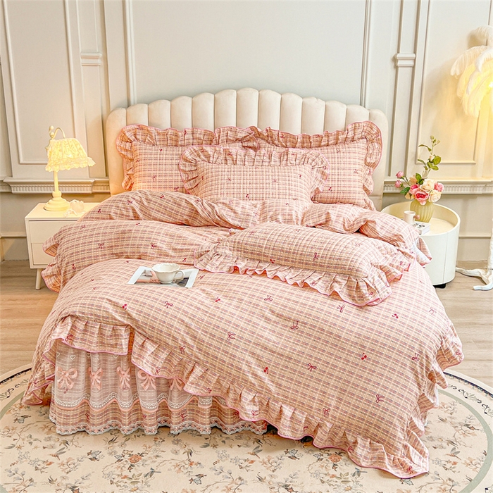 91家纺网 家纺一手货源 找家纺 宜凡家纺 2026新款全棉公主风夹棉床裙四件套 樱桃蝴蝶结