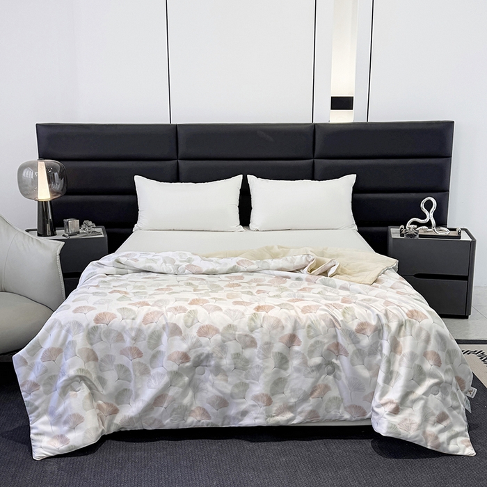 91家纺网 家纺一手货源 找家纺 梵克保罗 2026新款简约莱赛尔夏被夏凉被空调被 林间秘信