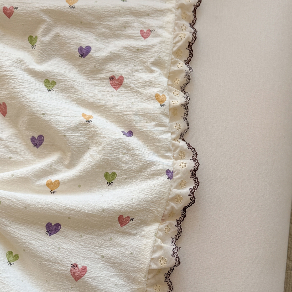 91家纺网 家纺一手货源 找家纺 鑫贝阳 2026新款韩版花边邹邹绵夏被 马卡龙爱心