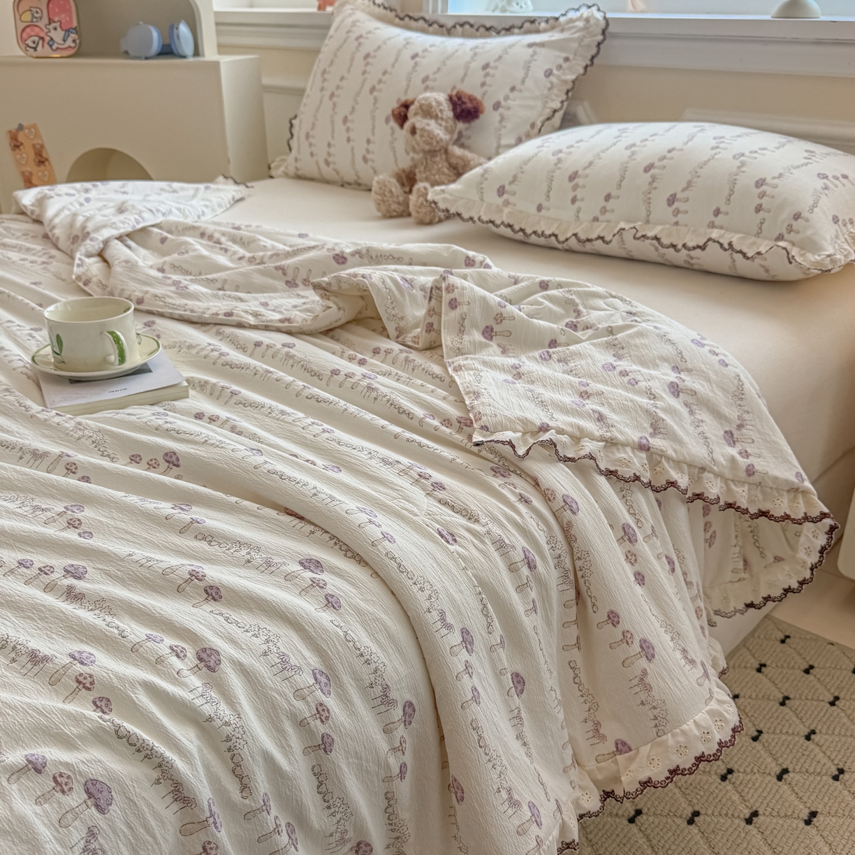 91家纺网 家纺一手货源 找家纺 鑫贝阳 2026新款韩版花边邹邹绵夏被 蘑菇小森林