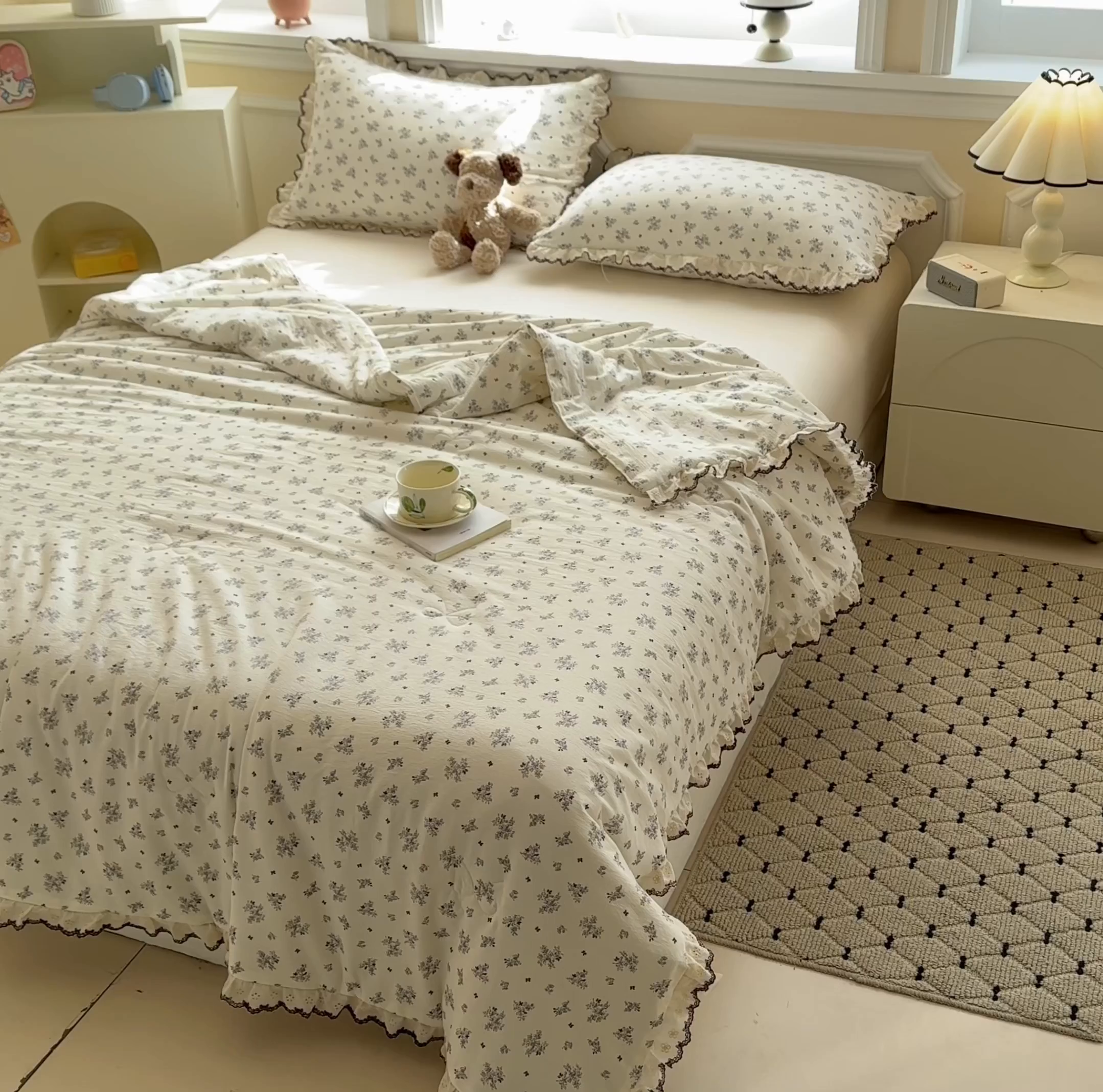 91家纺网 家纺一手货源 找家纺 鑫贝阳 2026新款韩版花边邹邹绵夏被 碎碎小碎花