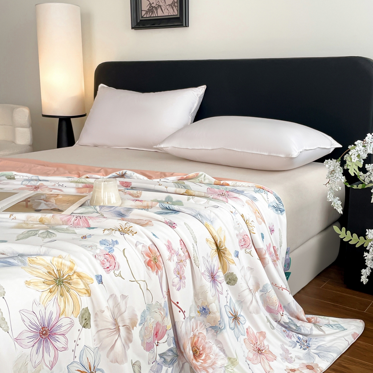 91家纺网 家纺一手货源 找家纺 鑫贝阳 2026新款锦氨凉感丝夏被 玫瑰庄园白