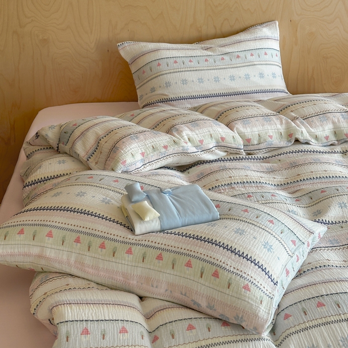 91家纺网 家纺一手货源 找家纺 玛奇朵 2026新款全棉A类双层纱皱皱纱四件套-费尔岛系列 会员-10/基础控价 298/338/358 费尔岛-粉