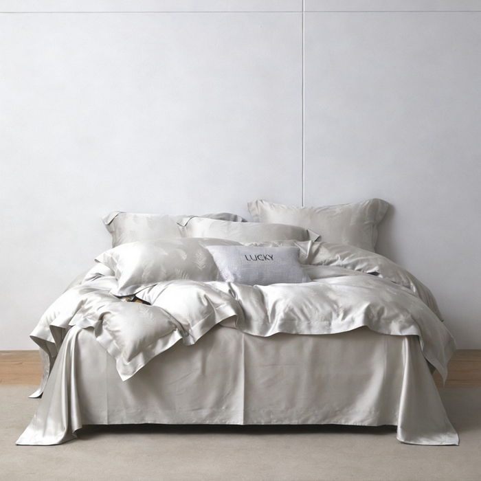 91家纺网 家纺一手货源 找家纺 栩裕纺织 2026新款天丝棉提花四件套 花畔 轻罗灰