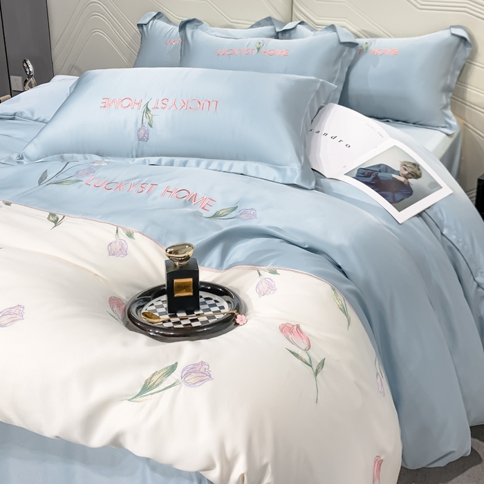 91家纺网 家纺一手货源 找家纺 梵克保罗 2026新款天丝双拼刺绣四件套-卡骆驰 卡骆驰-天空蓝