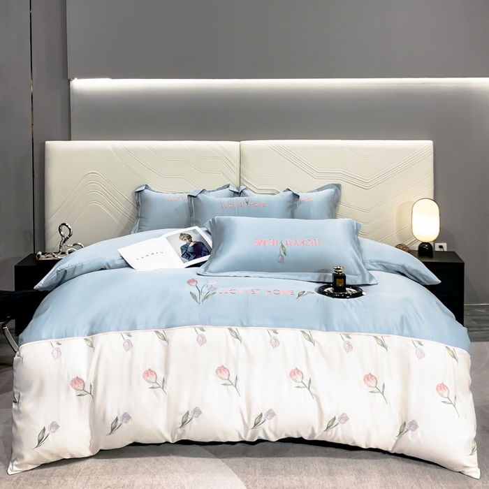 91家纺网 家纺一手货源 找家纺 梵克保罗 2026新款天丝双拼刺绣四件套-卡骆驰 卡骆驰-天空蓝