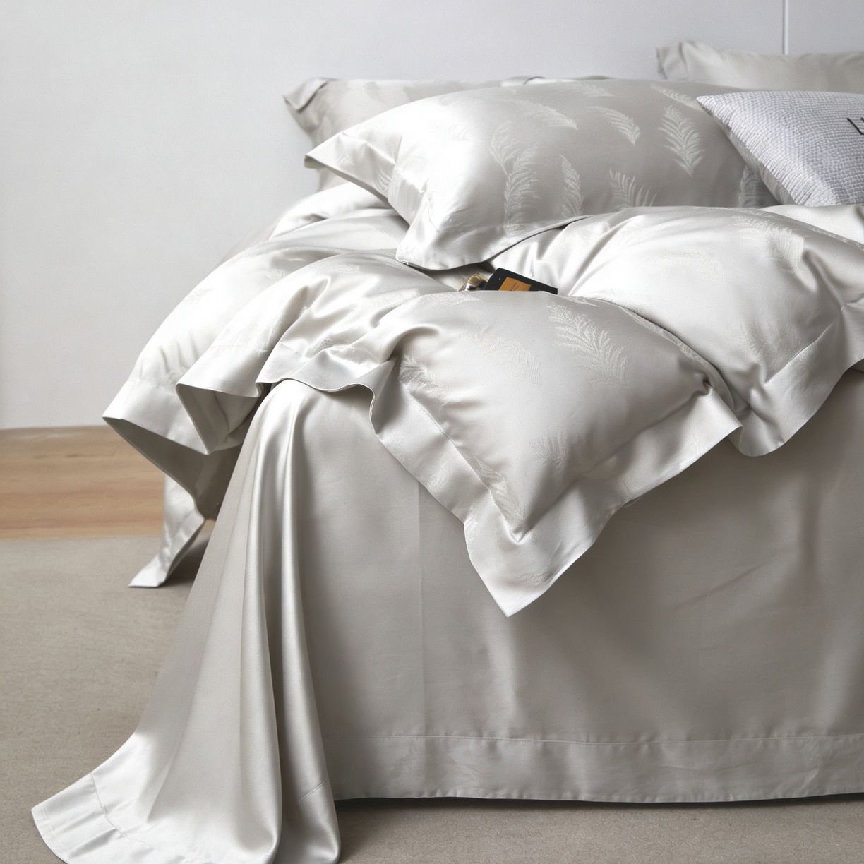 91家纺网 家纺一手货源 找家纺 栩裕纺织 2026新款天丝棉提花四件套 花畔 轻罗灰