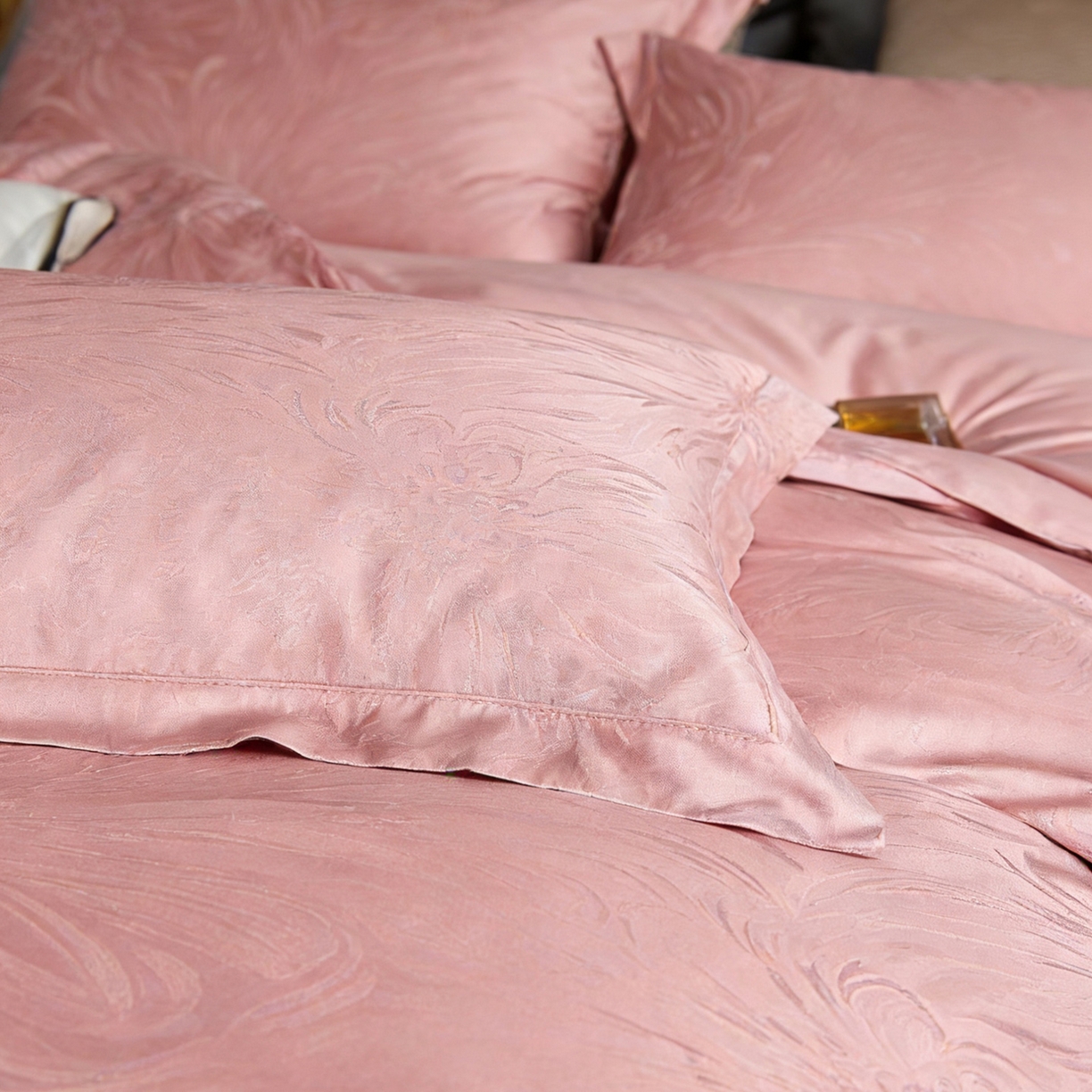 91家纺网 家纺一手货源 找家纺 栩裕纺织 2026新款100支全棉提花四件套 罗卡芙 豆沙