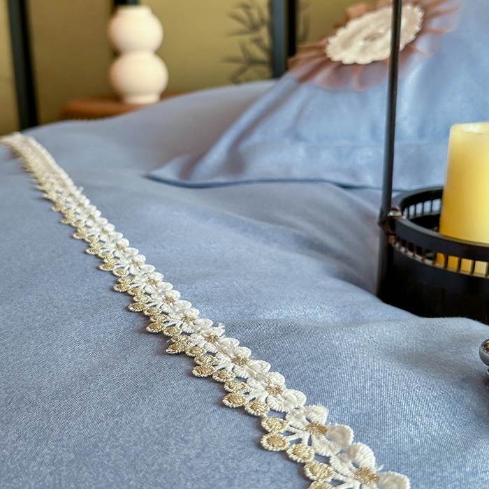 91家纺网 家纺一手货源 找家纺 梵克保罗 2026新款加厚肌理纹碳素磨毛刺绣贴布绣花边新中式四件套-奢香夫人 蓝色