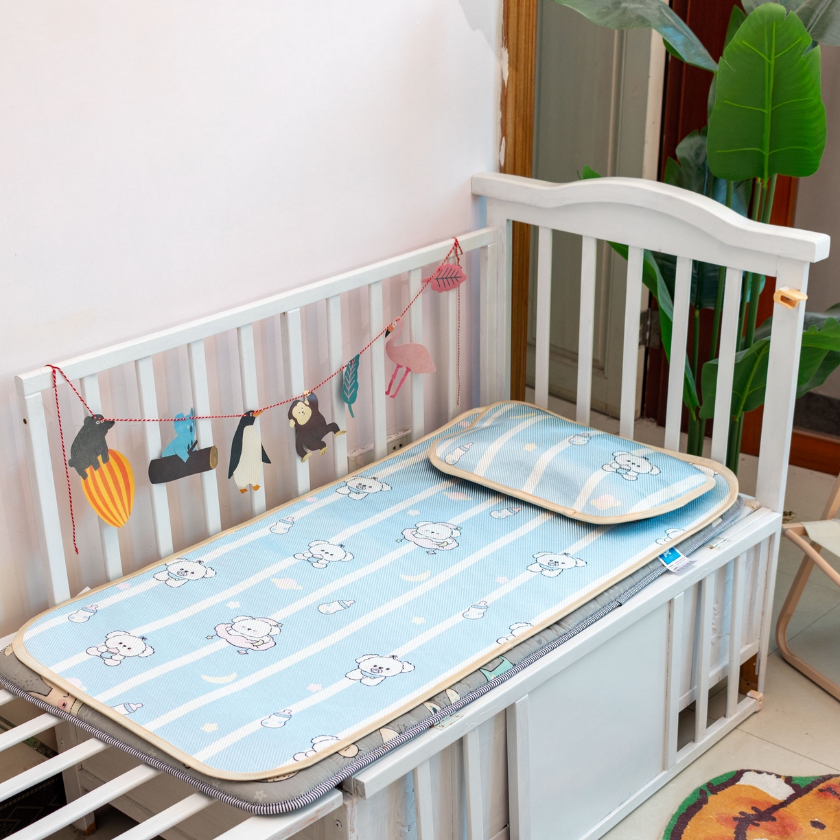 91家纺网 家纺一手货源 找家纺 欣宜家纺 2026春夏新款窄边儿童凉席 小奶瓶