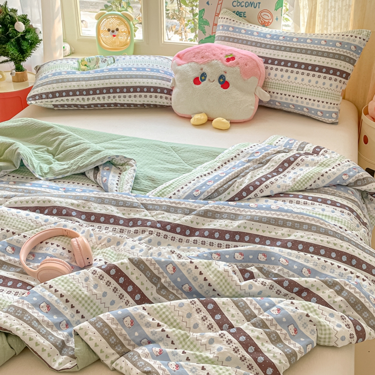 91家纺网 家纺一手货源 找家纺 云玲时尚 2026新款A类大豆纤维费尔岛系列夏被夏凉被空调被 雪花Kitty