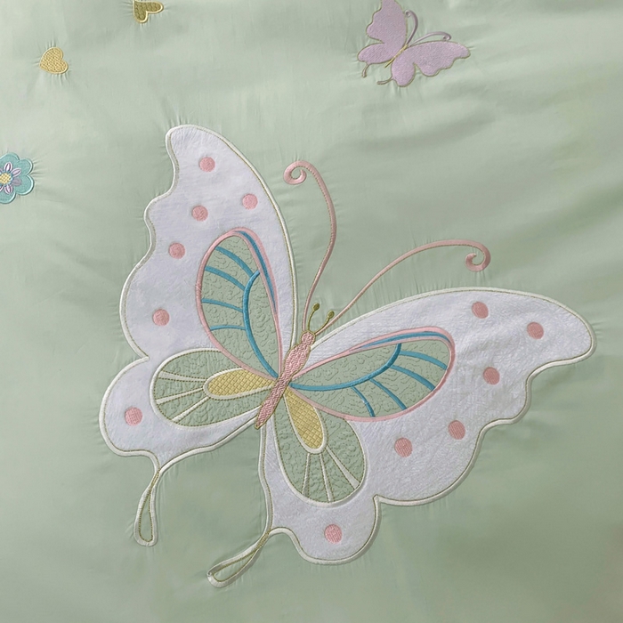 91家纺网 家纺一手货源 找家纺 （总）梵克保罗 2026新款母婴级全棉纯棉水洗棉绣花四件套-蝴蝶夫人（棚拍图）