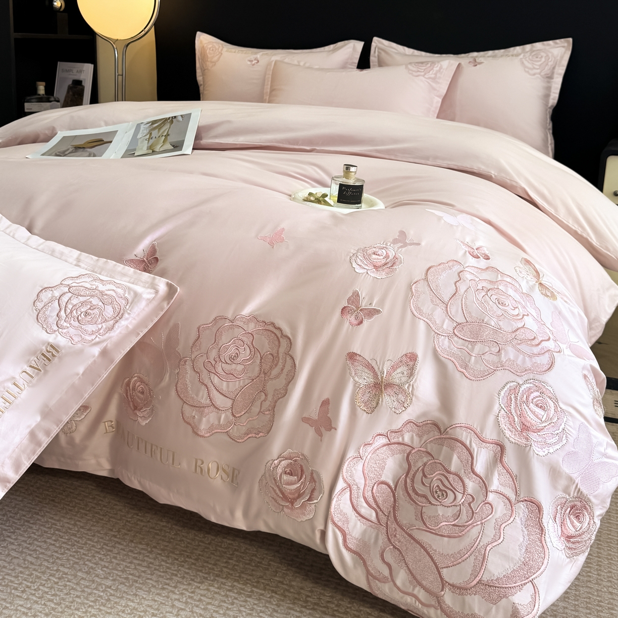 91家纺网 家纺一手货源 找家纺 （总）绘萱家居 2026直播爆款纯棉100%全棉纯棉绣花四件套圆角吊边床单款纯色百分百