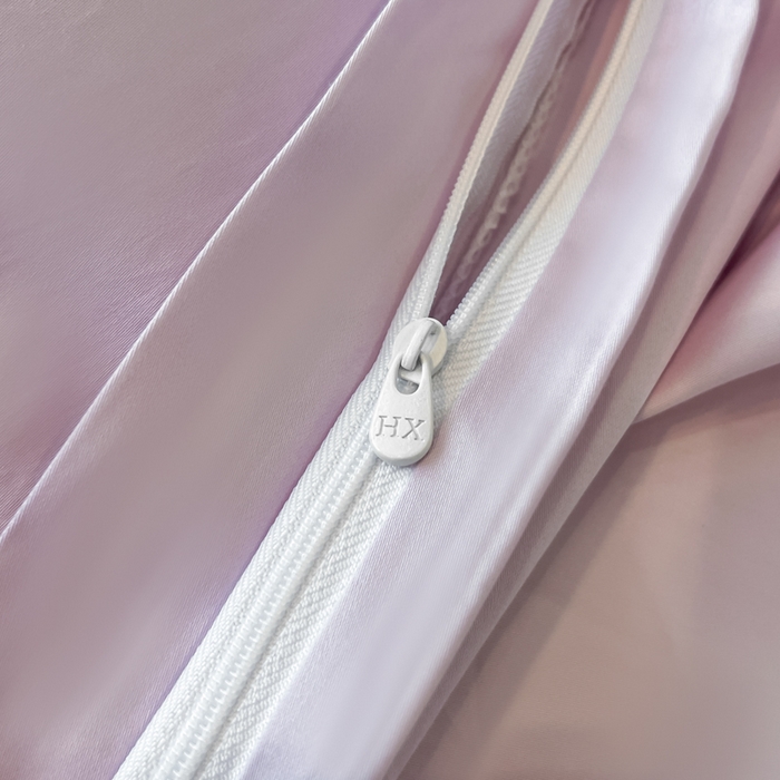 91家纺网 家纺一手货源 找家纺 绘萱家居 2026直播爆款纯棉100%全棉纯棉绣花四件套圆角吊边床单款纯色百分百 七彩福蝶-紫