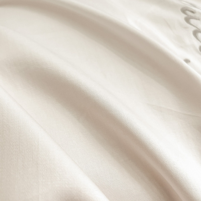 91家纺网 家纺一手货源 找家纺 绘萱家居 2026直播爆款纯棉100%全棉纯棉绣花四件套圆角吊边床单款纯色百分百 蝶舞牡丹-奶白粉